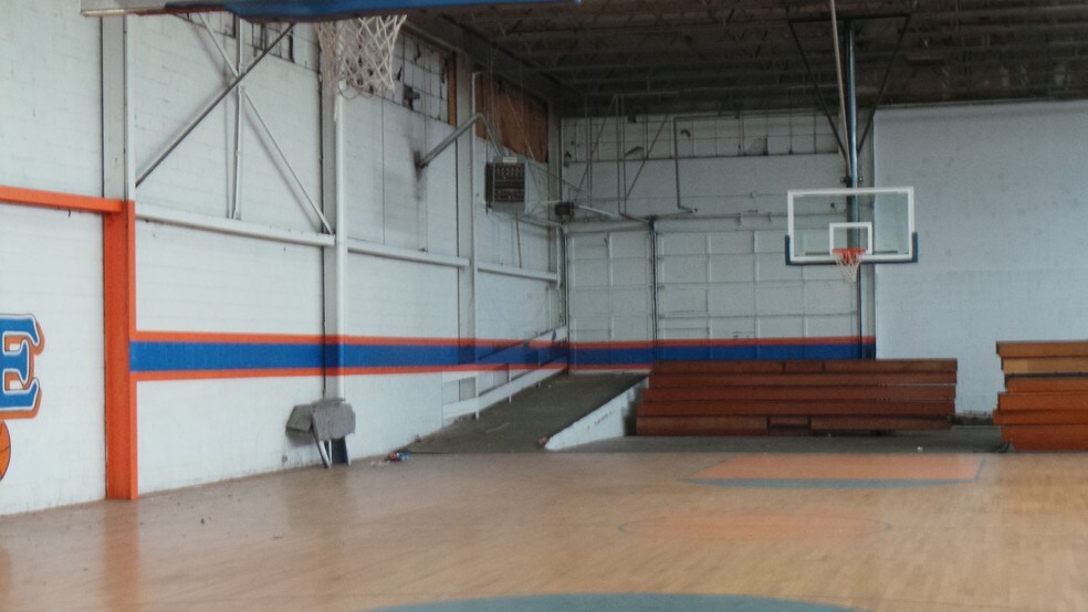 More Photos Of 3939 Bellevue St, Detroit Industrial For Sale