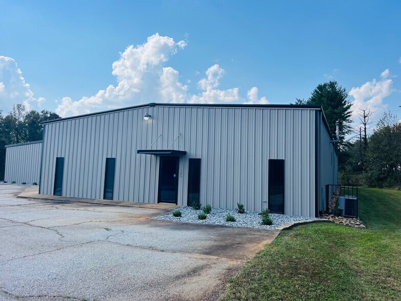 More Photos Of 585 Old Georgia Rd, Moore Warehouse For Lease