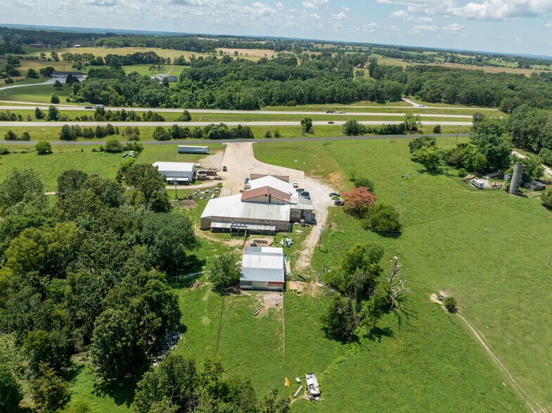 More Photos Of 6839 Outer Rd, Mountain Grove Supermarket For Sale