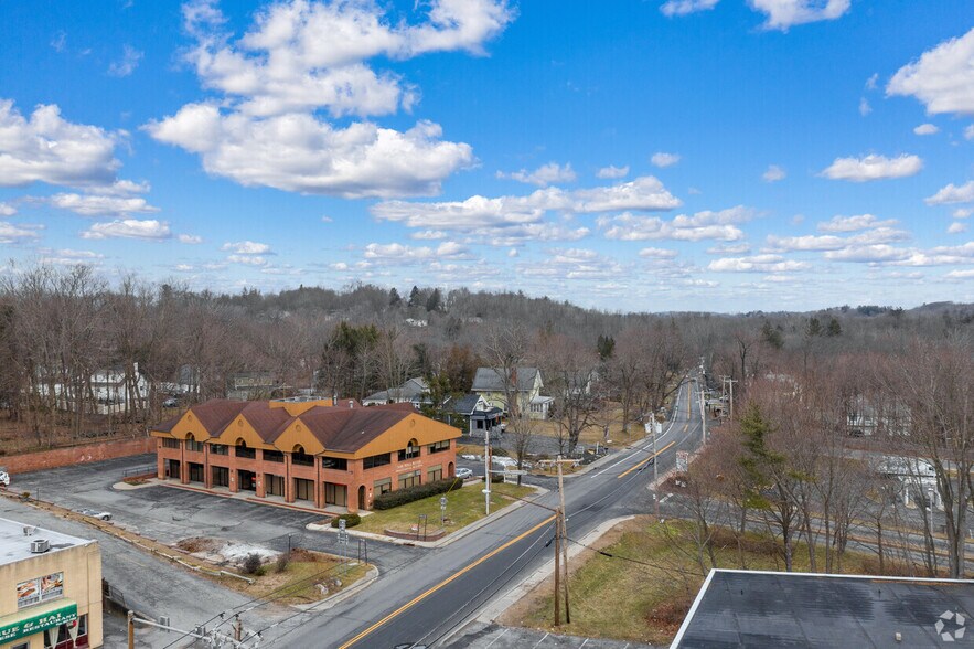 More Photos Of 2048 Saw Mill River Rd, Yorktown Heights Office For Sale