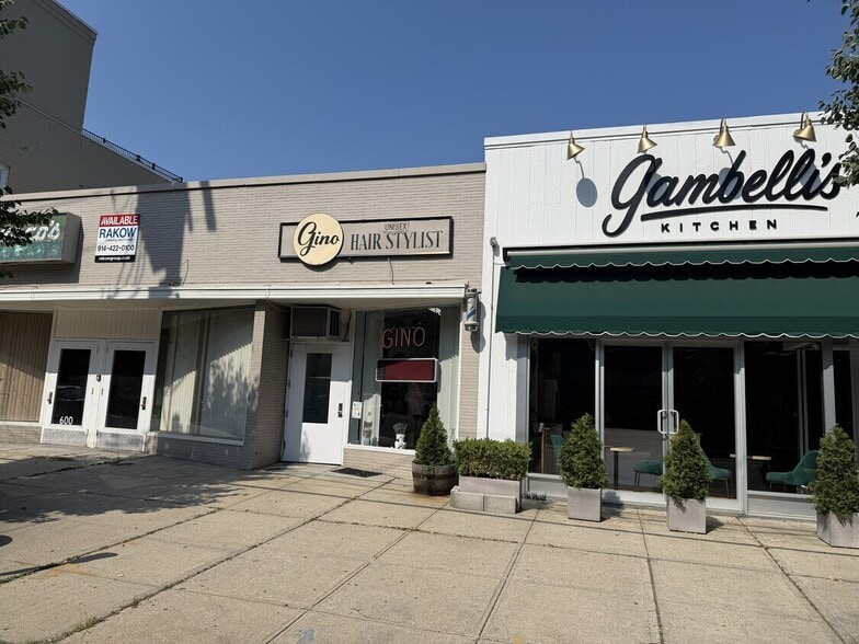 Primary Photo Of 590-600 Mamaroneck Ave, White Plains Storefront Retail Office For Sale