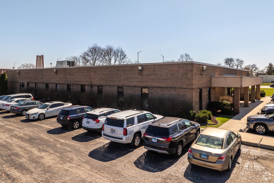 More Photos Of 5540 W 111th St, Oak Lawn Medical For Lease
