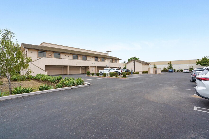 More Photos Of 2370 Skyway Dr, Santa Maria Medical For Sale