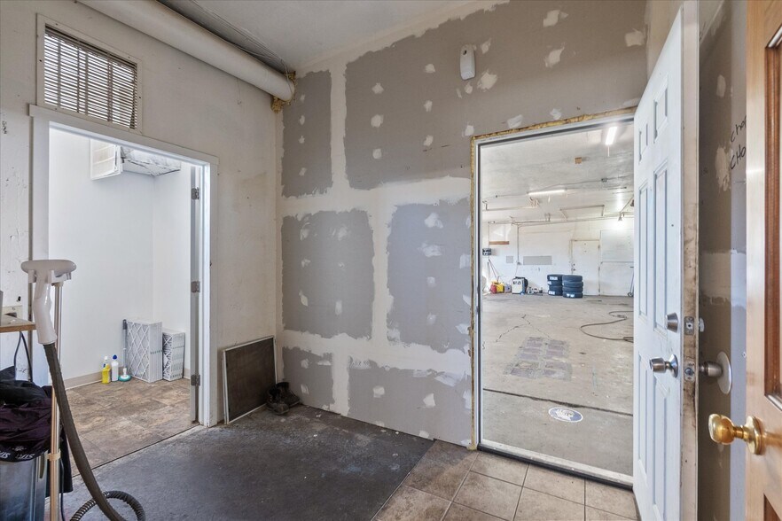 More Photos Of 146 W Malvern Ave, Salt Lake City Industrial For Sale