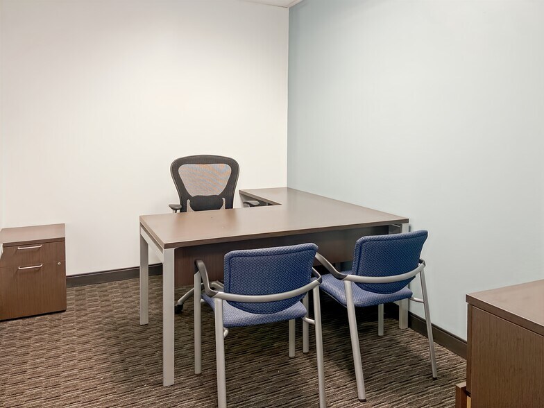 More Photos Of 325 Sentry Pky W, Blue Bell Coworking Space