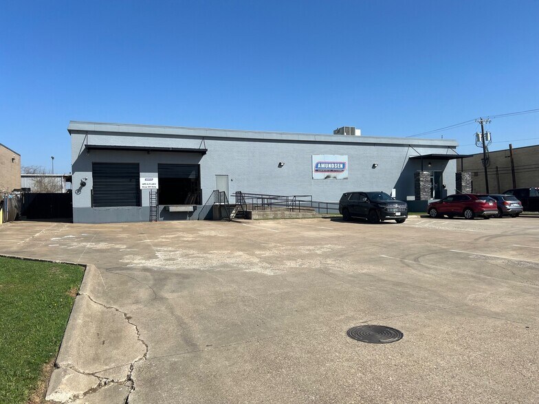 More Photos Of 3221 E Randol Mill Rd, Arlington Manufacturing For Lease