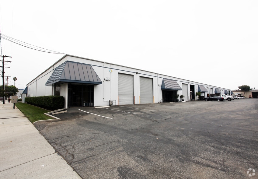 More Photos Of 200-238 Kruse Ave, Monrovia Warehouse For Lease