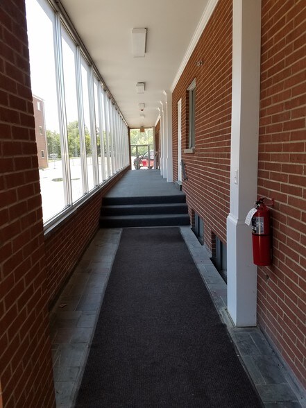 More Photos Of 4207 E Broad St, Columbus Office Residential For Sale