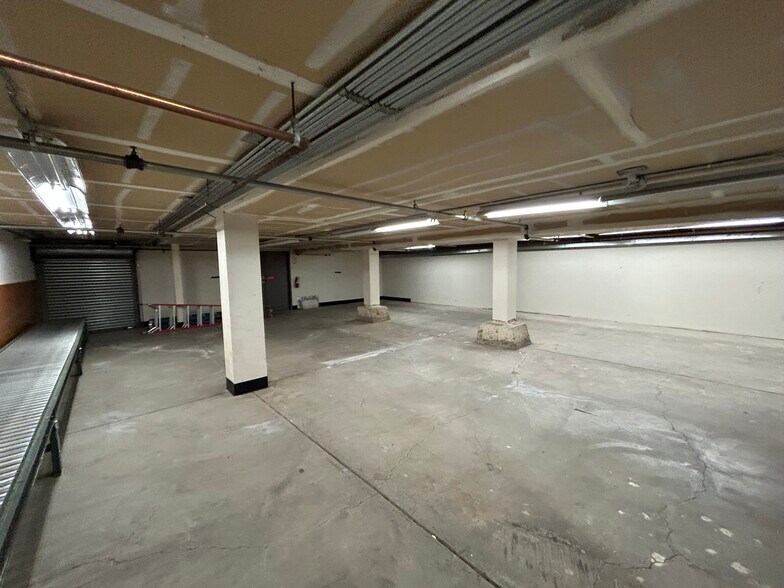 More Photos Of 33-33 Drumm St, San Francisco Office For Sale