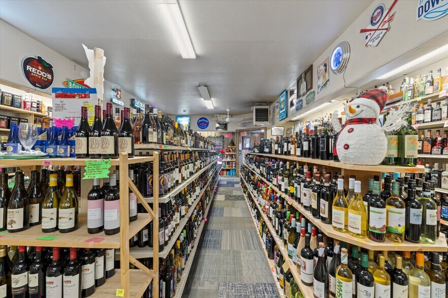 More Photos Of 401 E Sheridan St, Ely Convenience Store For Sale