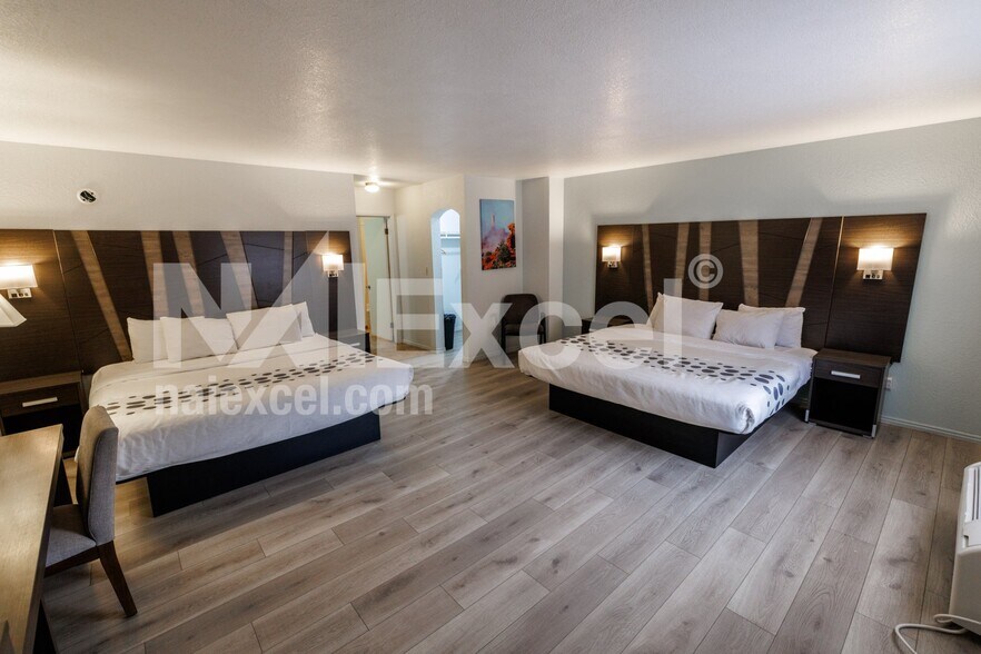 More Photos Of 1075 S Highway 191, Moab Hotel For Sale
