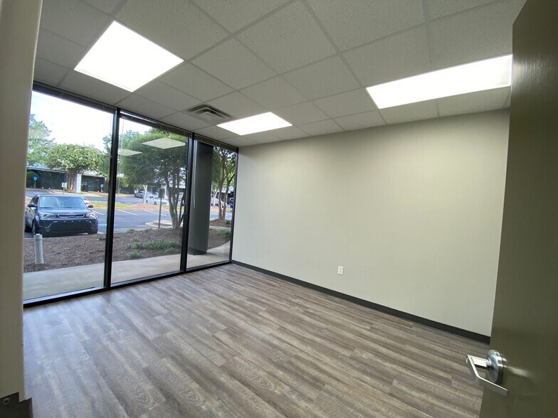 More Photos Of 3100 Breckinridge Blvd, Duluth Unknown For Lease
