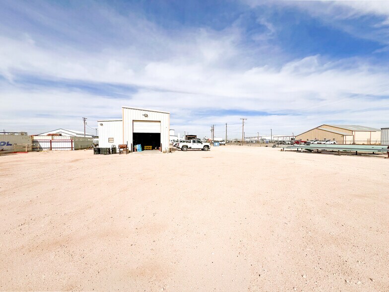 More Photos Of 3115 Francis Ave, Midland Industrial For Lease
