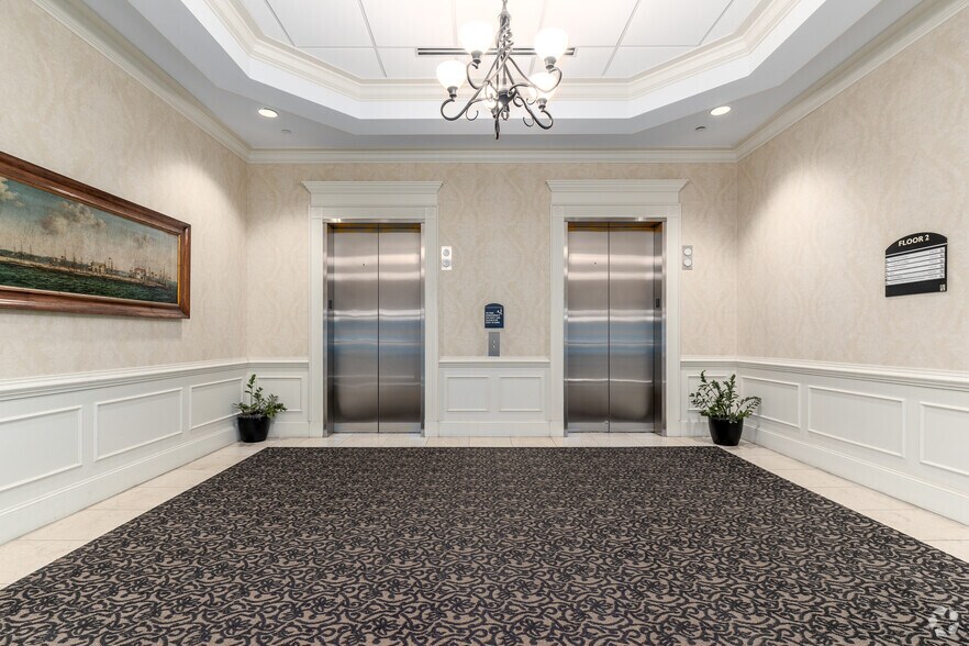 More Photos Of 2015 Ayrsley Town Blvd, Charlotte Office For Lease