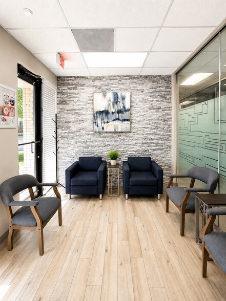More Photos Of 9723 Northcross Center Ct, Huntersville Office For Lease