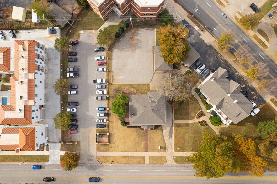 More Photos Of 1319 N Classen Dr, Oklahoma City Office For Lease