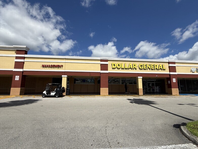 More Photos Of 6805-7031 Taft St, Hollywood Unknown For Lease