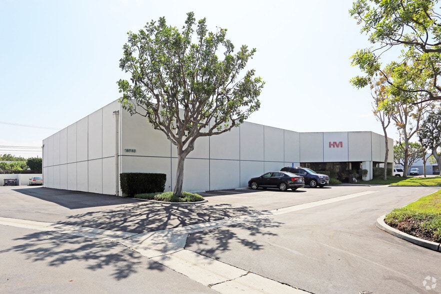 More Photos Of 16752-16782 Burke Ln, Huntington Beach Light Manufacturing For Lease