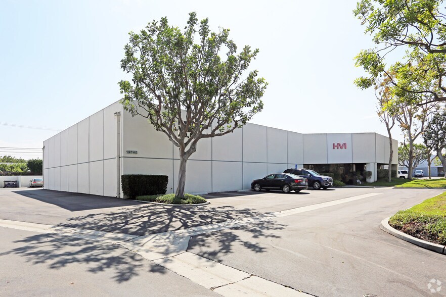 More Photos Of 16752-16782 Burke Ln, Huntington Beach Light Manufacturing For Lease