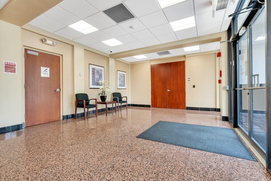 More Photos Of 75 Lincoln Hwy, Iselin Medical For Lease