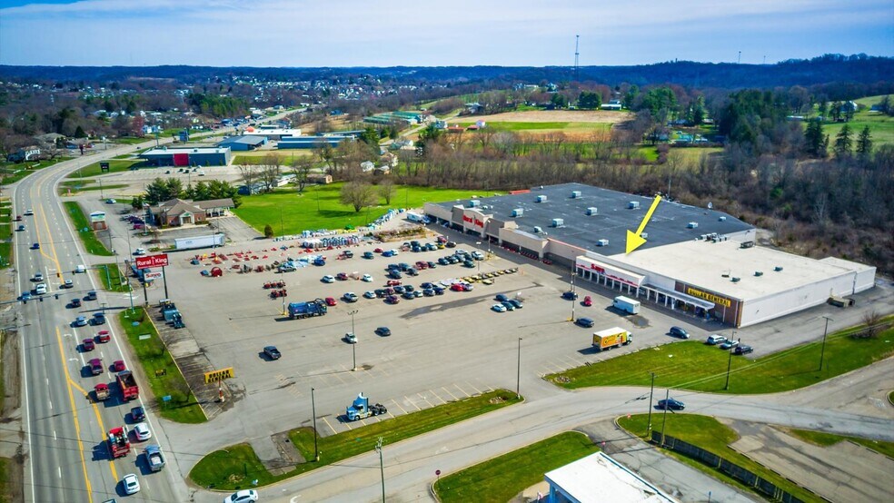 More Photos Of 2772 Maysville Pike, Zanesville Storefront For Lease