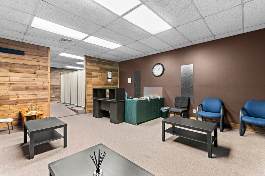 More Photos Of 1005 W Market St, Athens Healthcare For Sale