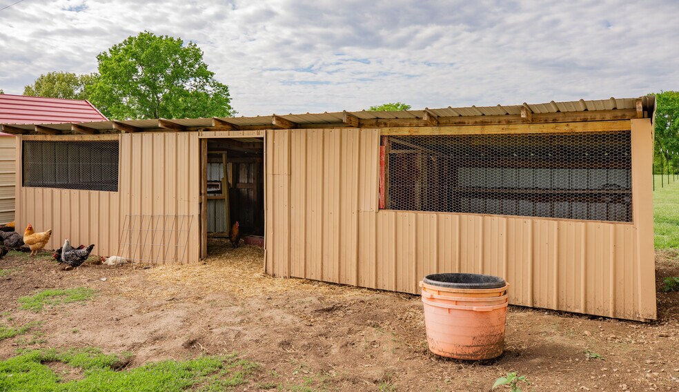 More Photos Of 8400 E 1320 Rd, Stockton Winery Vineyard For Sale