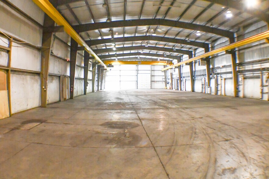 More Photos Of 3000 S 1st St, Clinton Manufacturing For Sale
