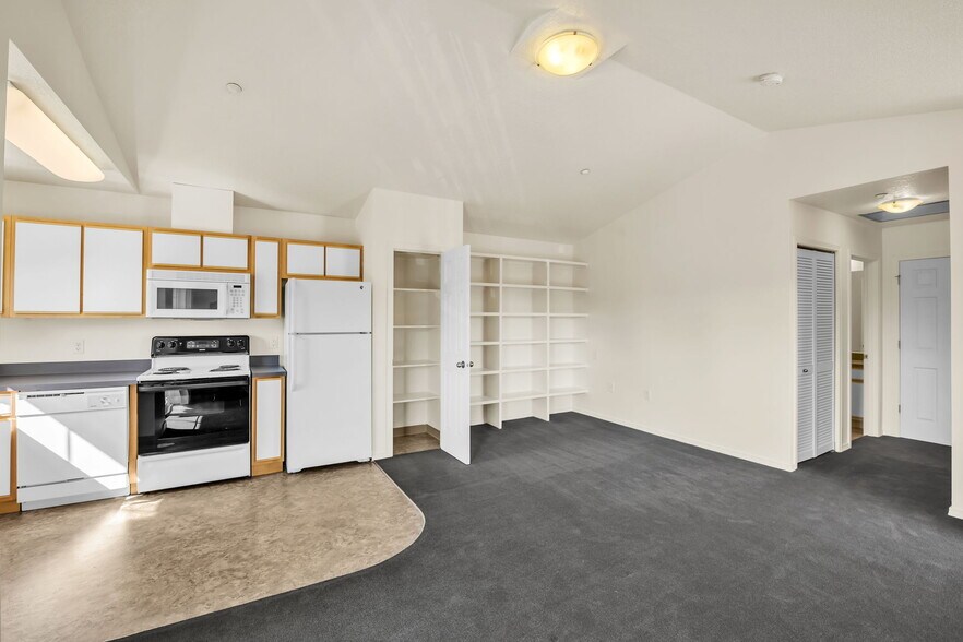 More Photos Of 2211 McKinney Ln, Lebanon Apartments For Sale