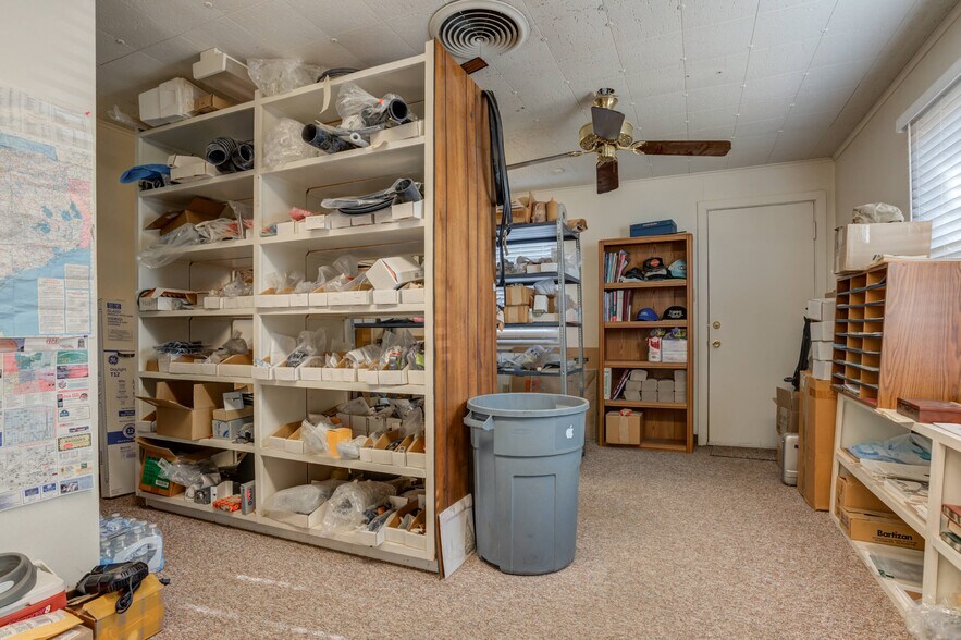 More Photos Of 6811 M.l. King Jr. Boulevard, Lubbock Industrial For Sale