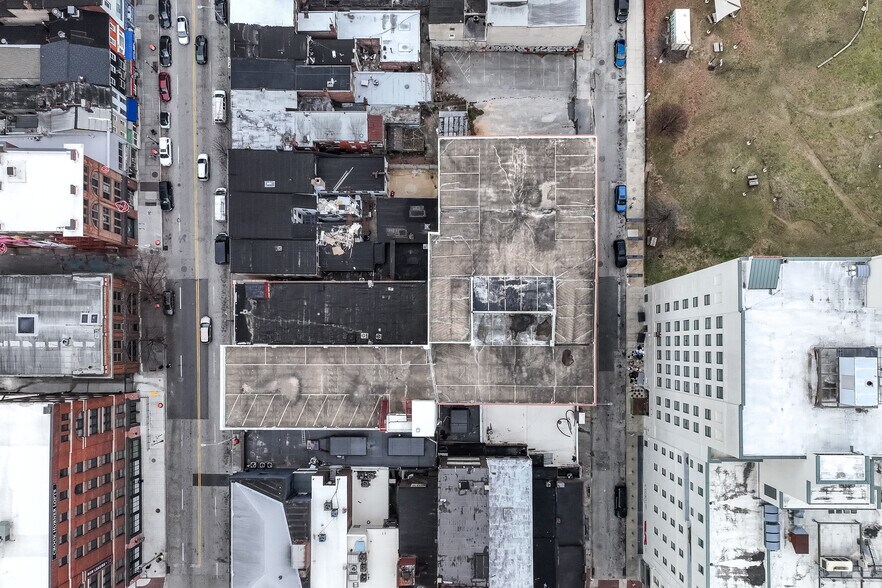 More Photos Of 229 W Saratoga St, Baltimore Parking Garage For Sale
