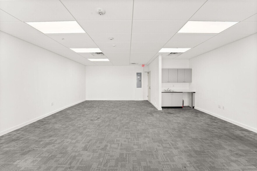 More Photos Of 2980 NE 207th St, Aventura Office Residential For Lease