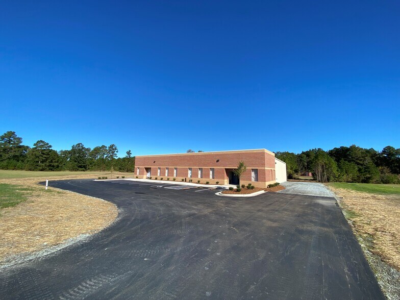 More Photos Of 228 Airport Industrial, Clayton Flex For Lease