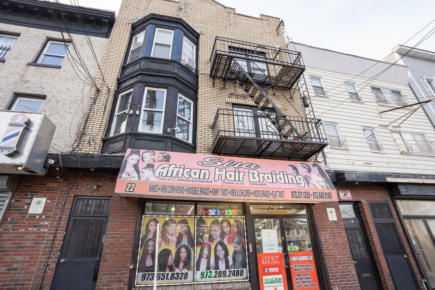 Primary Photo Of , Newark General Retail For Sale