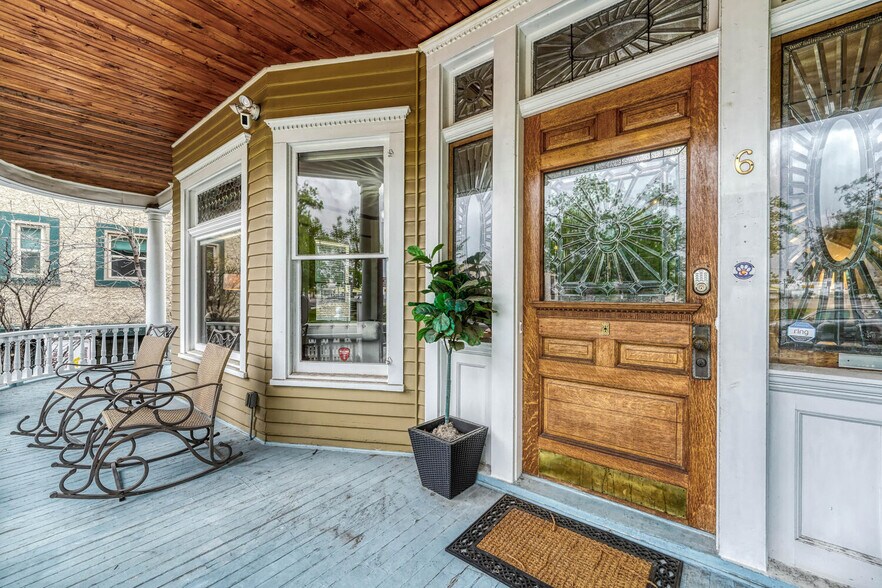 More Photos Of 6 Boulder Crescent St, Colorado Springs Hotel For Sale