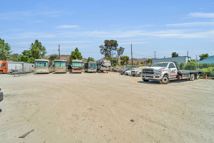 More Photos Of 10404 Foothill Blvd, Lake View Terrace Specialty For Sale