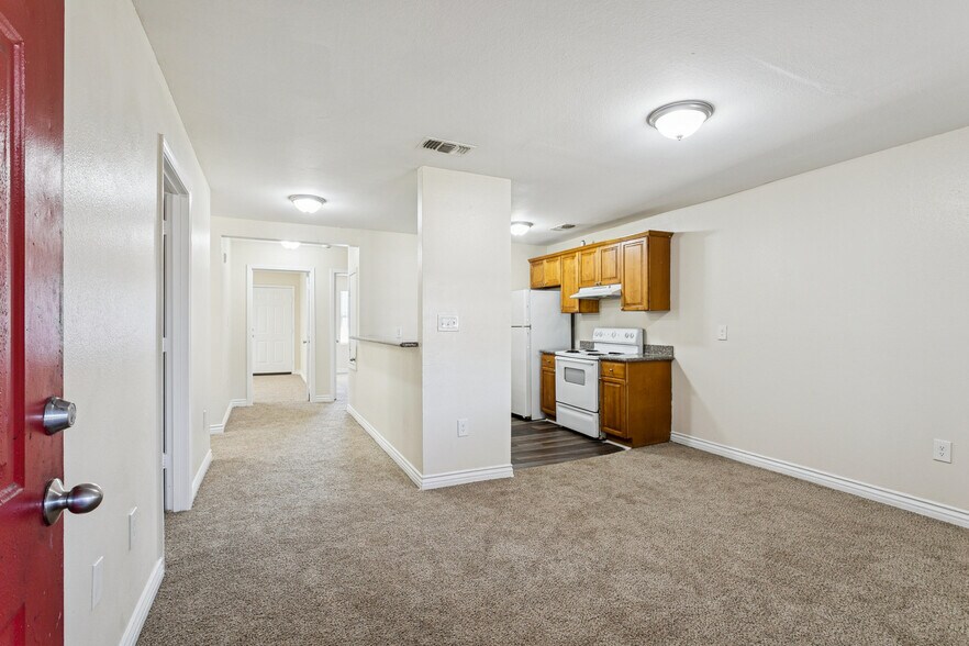 More Photos Of 3300 Garden Oaks Dr, New Orleans Apartments For Sale