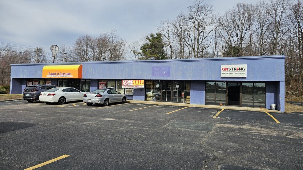 More Photos Of 380 E Main St, Milford Freestanding For Sale