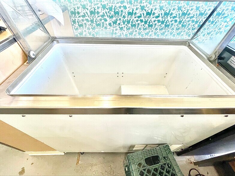 More Photos Of 903 N 16th St, Phoenix General Retail For Lease