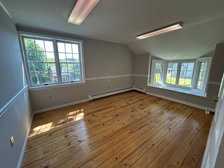 More Photos Of 489 Danbury Rd, Wilton Office Residential For Lease