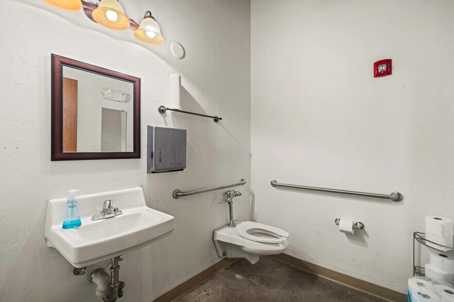 More Photos Of 35 5th St, Steamboat Springs Storefront Retail Office For Sale