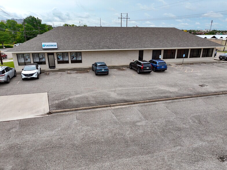 Primary Photo Of 2601-2603 Trade Pl, Temple Storefront For Lease
