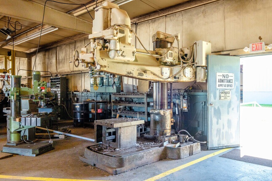 More Photos Of 51 E Side Hwy, Waynesboro Warehouse For Sale