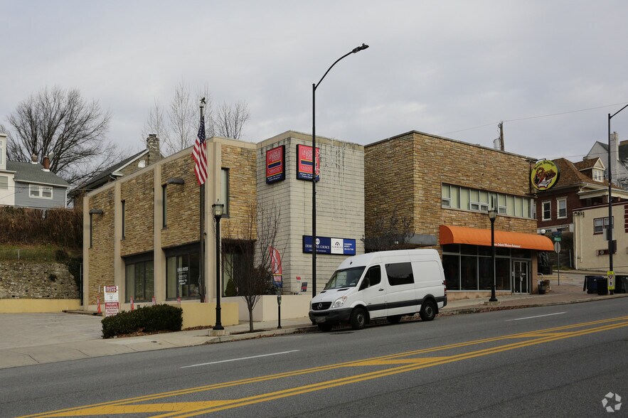 More Photos Of 126-128 Fayette St, Conshohocken Storefront For Lease
