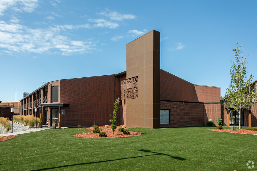 More Photos Of 4411 Peoria St, Denver Hotel For Sale