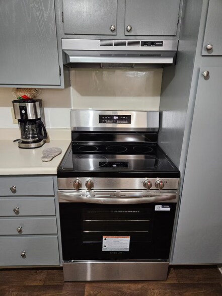 More Photos Of 985 Ivy Ave E, Saint Paul Apartments For Sale