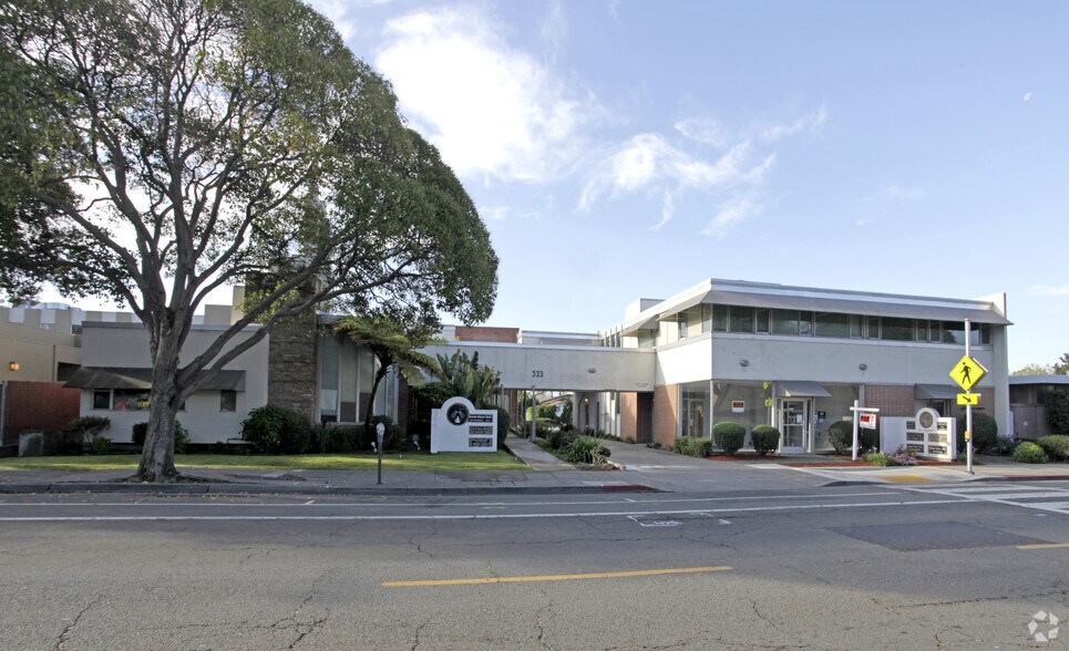 Primary Photo Of 307-333 Estudillo Ave, San Leandro Medical For Sale