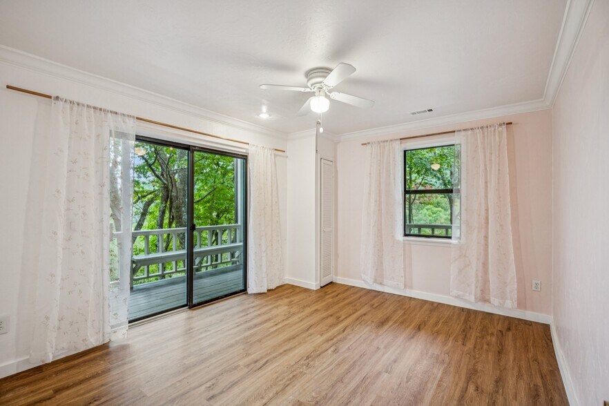 More Photos Of 4113 White Oak Dr, Hiawassee Apartments For Sale