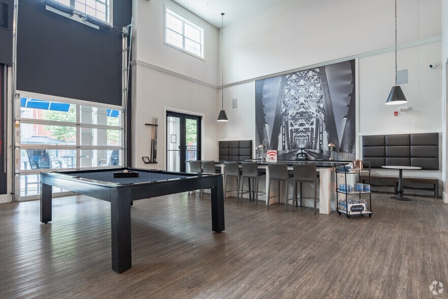 More Photos Of 1221 E Broadway, Louisville Apartments For Lease