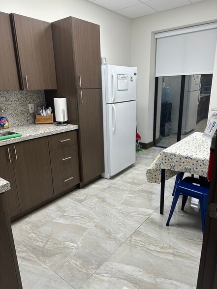 More Photos Of 1601 N Palm Ave, Pembroke Pines Medical For Lease